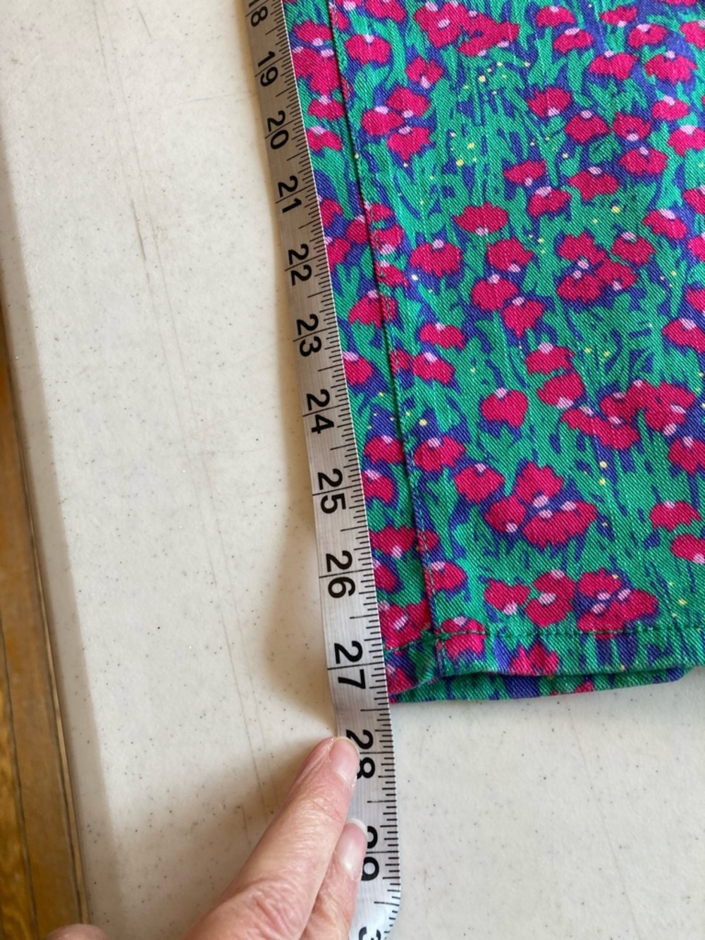 Lilly Pulitzer Green Skinny Jeans with Pink Floral Print - Picture 13 of 15